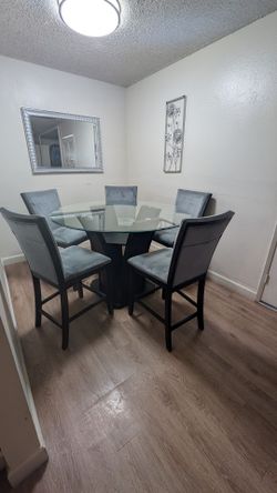 Dinning table