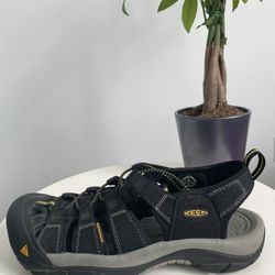 KEEN Newport H2 Waterproof Hiking Sandals Black 1001907 | Men 9