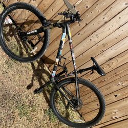 Specialized 27 Inch Hard tail Rock Hopper