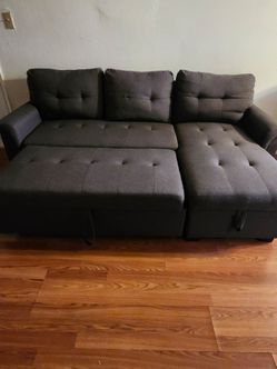 Sofá 🛋/ couch need out by today. Necesito sacarlo oi