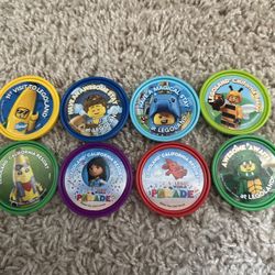 8 Legoland Pop Badges