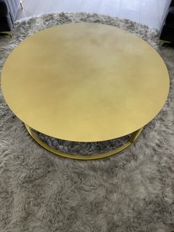 Round Table 