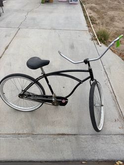Schwinn beach cruiser