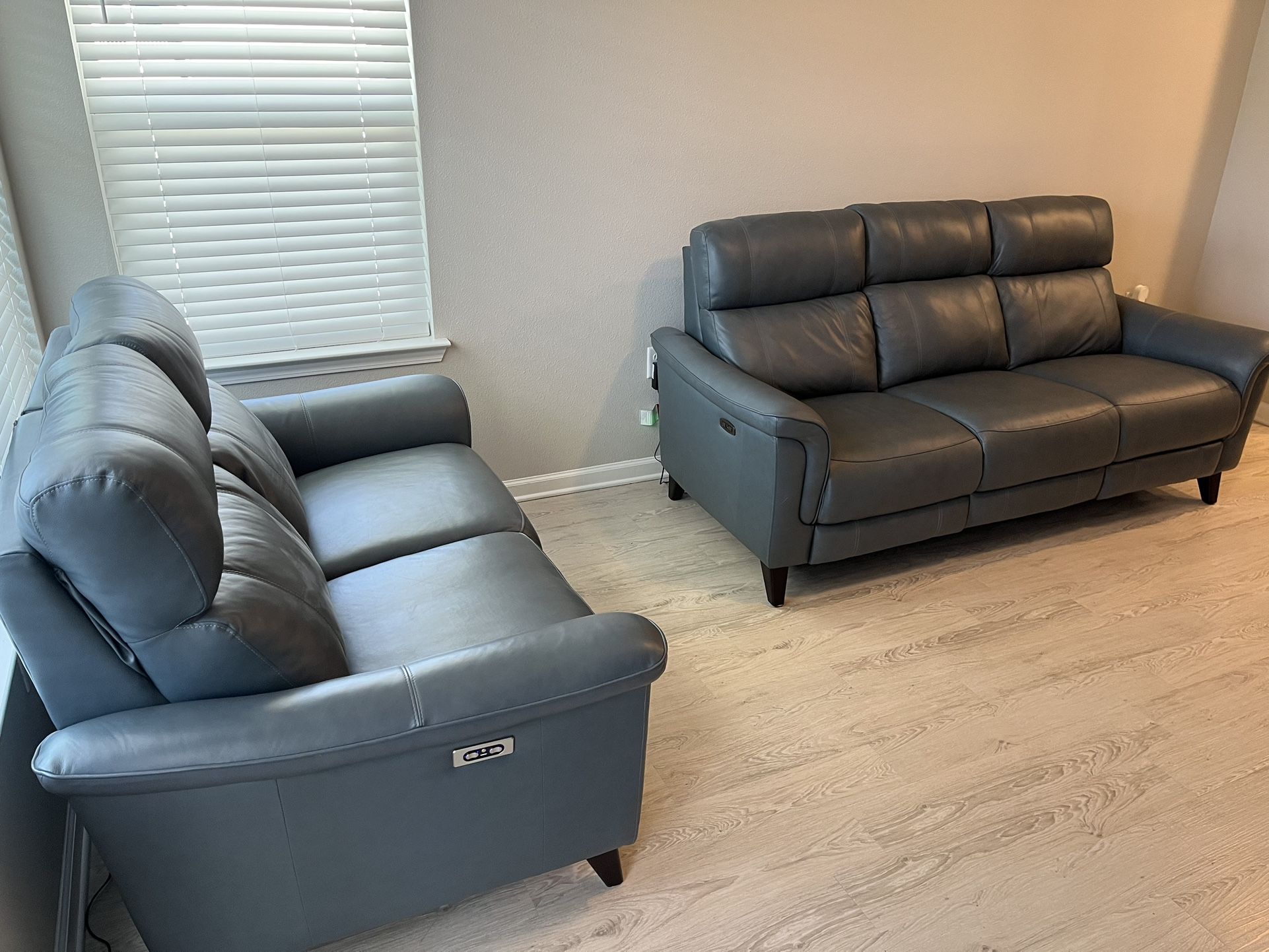 Avezzano sofa on sale