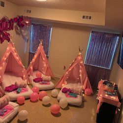 4 Teepees With Air Mattress 