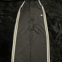 Super baggy Adidas track pants/ sweats wide leg opening size M COLOR BLACK