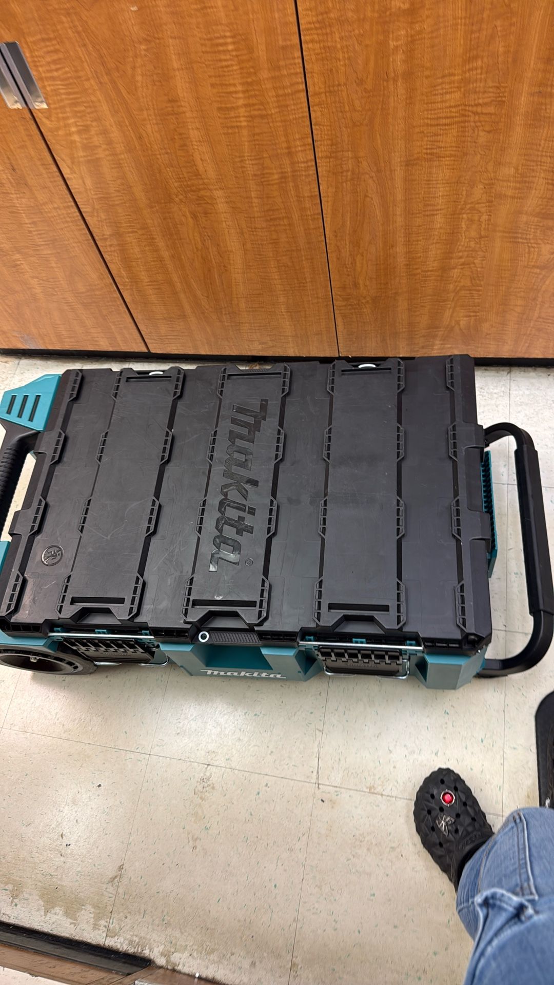 Makita Rolling Tool Box T-90009