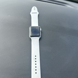 Apple Watch Series 3 38mm With White Bands