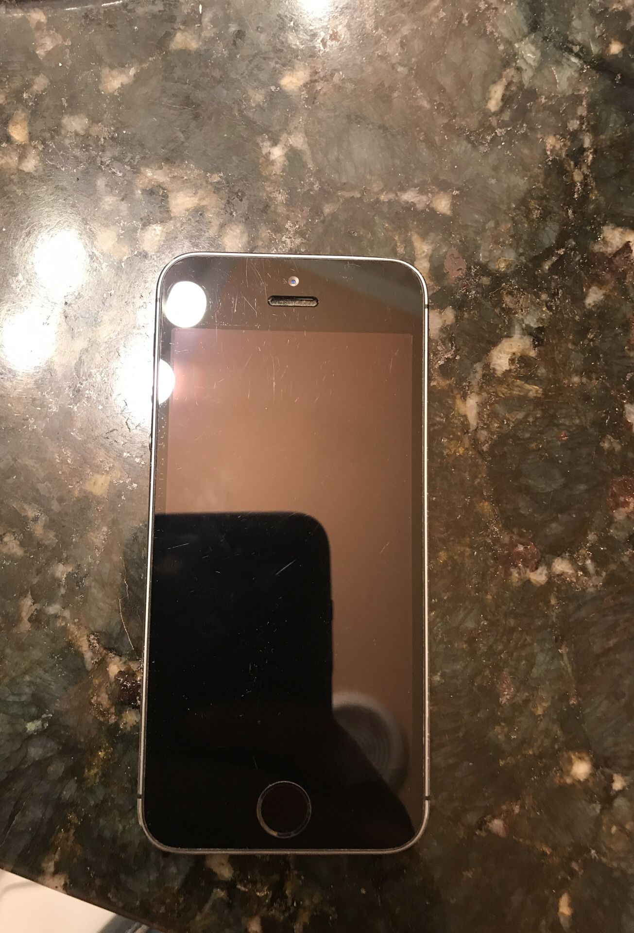 iPhone 5 like new had it for a year can only connect to version