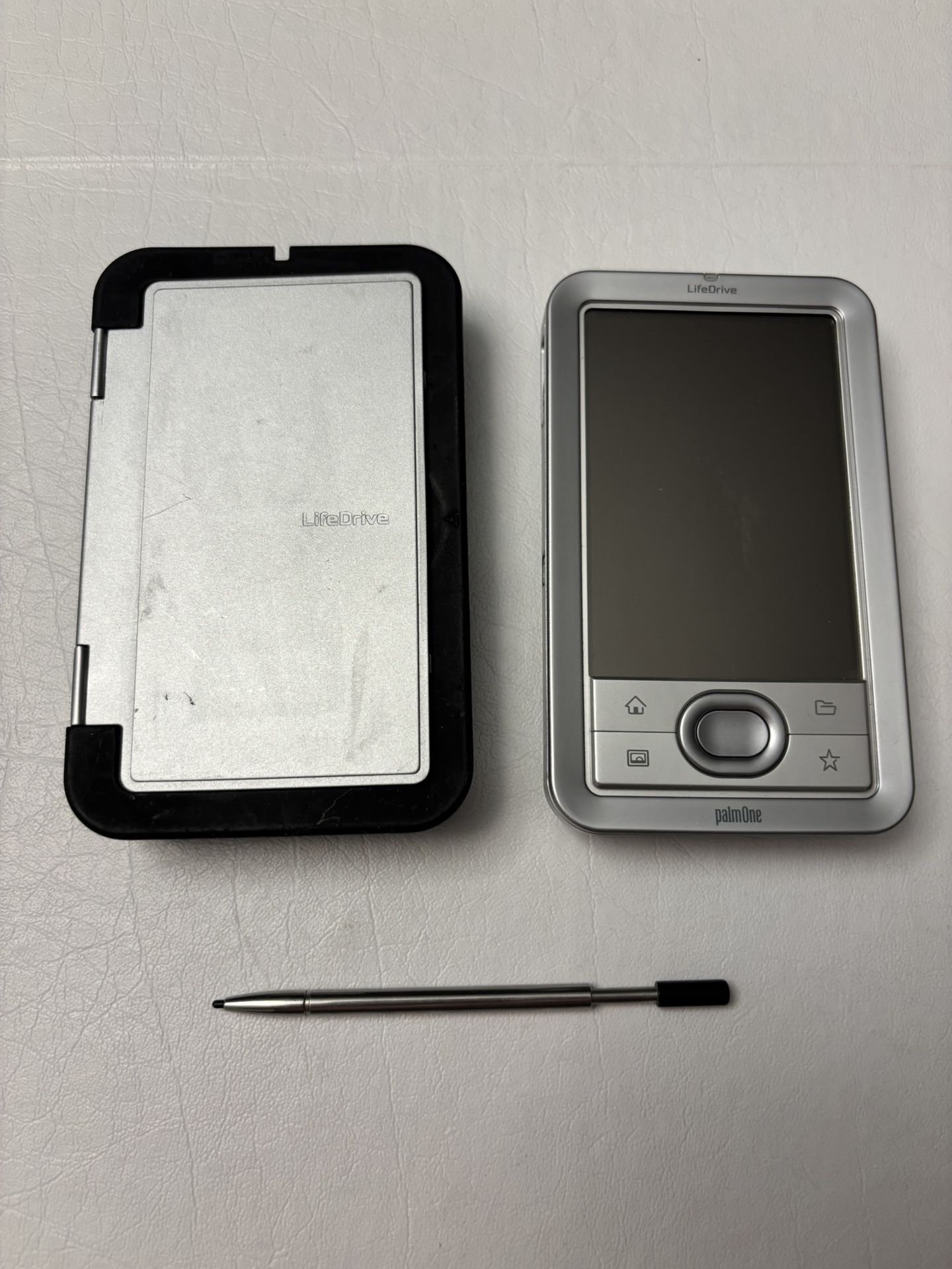 UNTESTED Palm One LifeDrive PDA