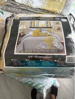 Brand new quilt set and more