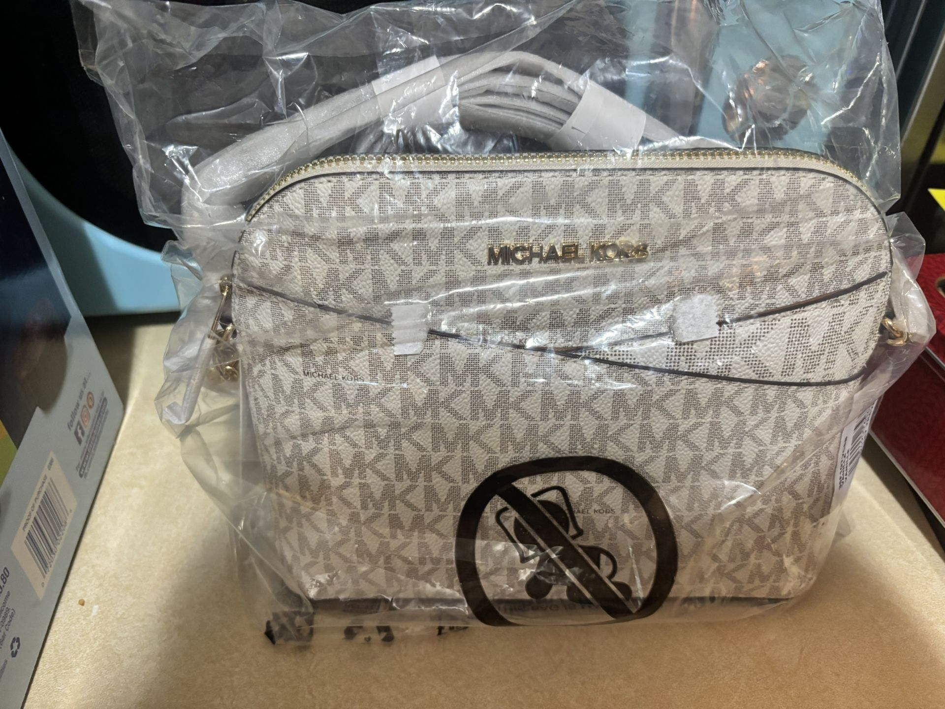 BNWT Travel Set Michael Kors Bag