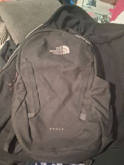 THE NORTH FACE "VAULT" BACKPACK  $20 FOR A $100 BACKPACK