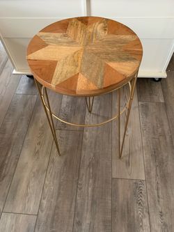 Round Wood Top Accent Side Table