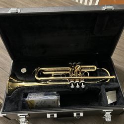 Yamaha Bb Trumpet YTR 2330