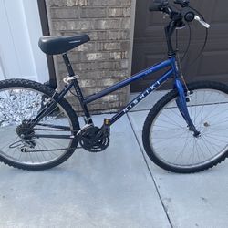 Nishiki Step Thru Womens Mountain Bike for Sale in Troy MI OfferUp