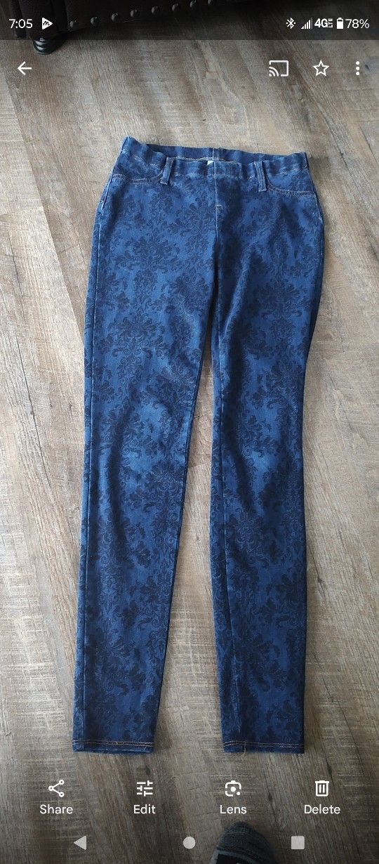 Faded Glory misses size S 4-6 denim jeggings