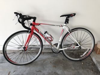 Genesis G500 Road Bike for Sale in Houston TX OfferUp