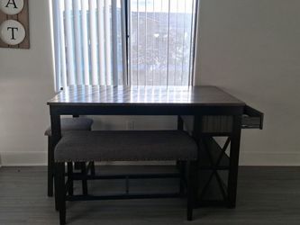 Kitchen table