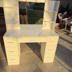 Bedroom Vanity With LED Lights 