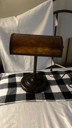 Desk lamp