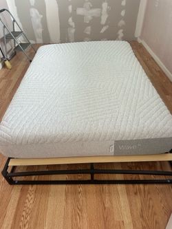 Casper Wave Hybrid Queen Mattress – Clean