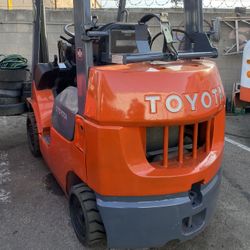 Shiny Toyota Forklift For Sale