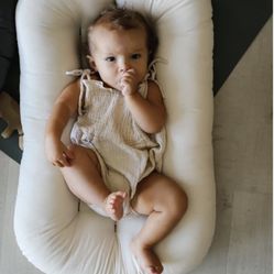 Used Snuggle Me Organic