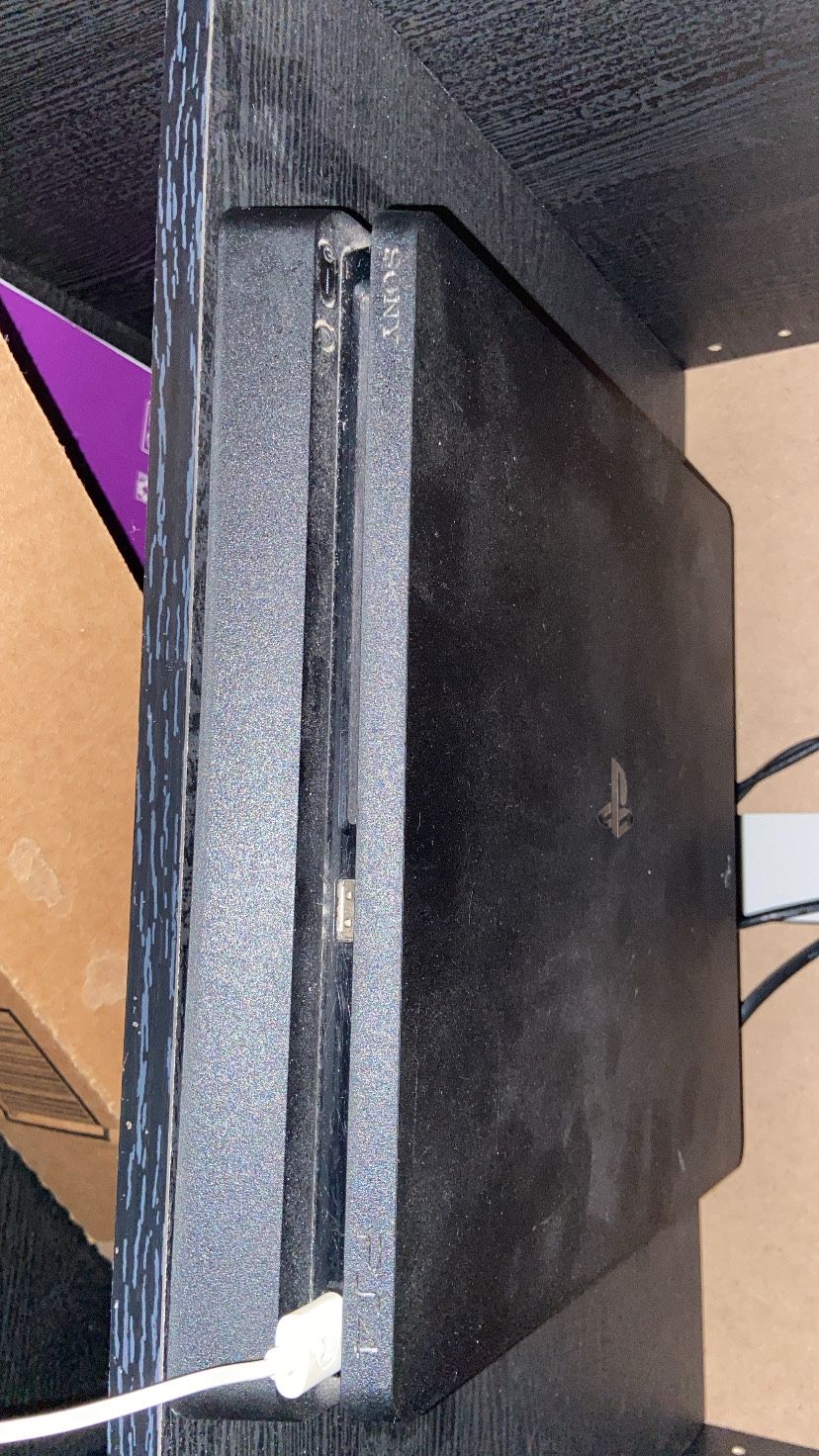 PS4 With 144hz Monitor And Headset