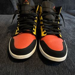 Jordan 1 Mid 13 Men's 