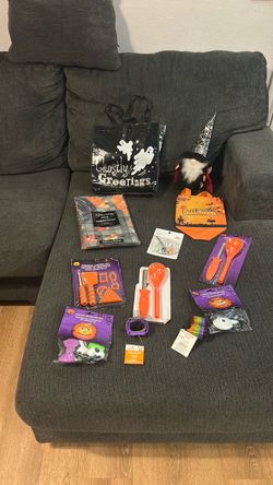 Halloween decors/ carving kits & more