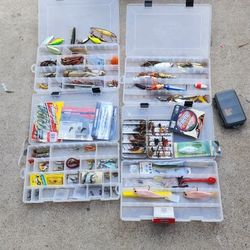 Fishing Stuffs  A Lot Of Things  $110 For All Pieces With The Cary Bag 