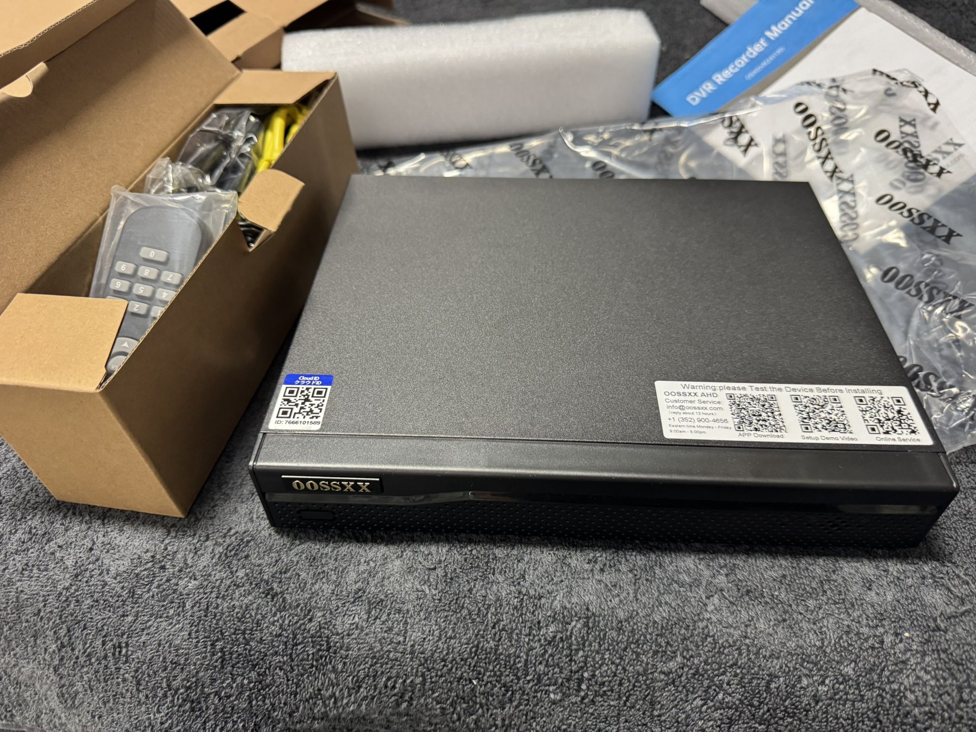 OOSSXX 8-Channel HD Digital Security Network Video Recorder