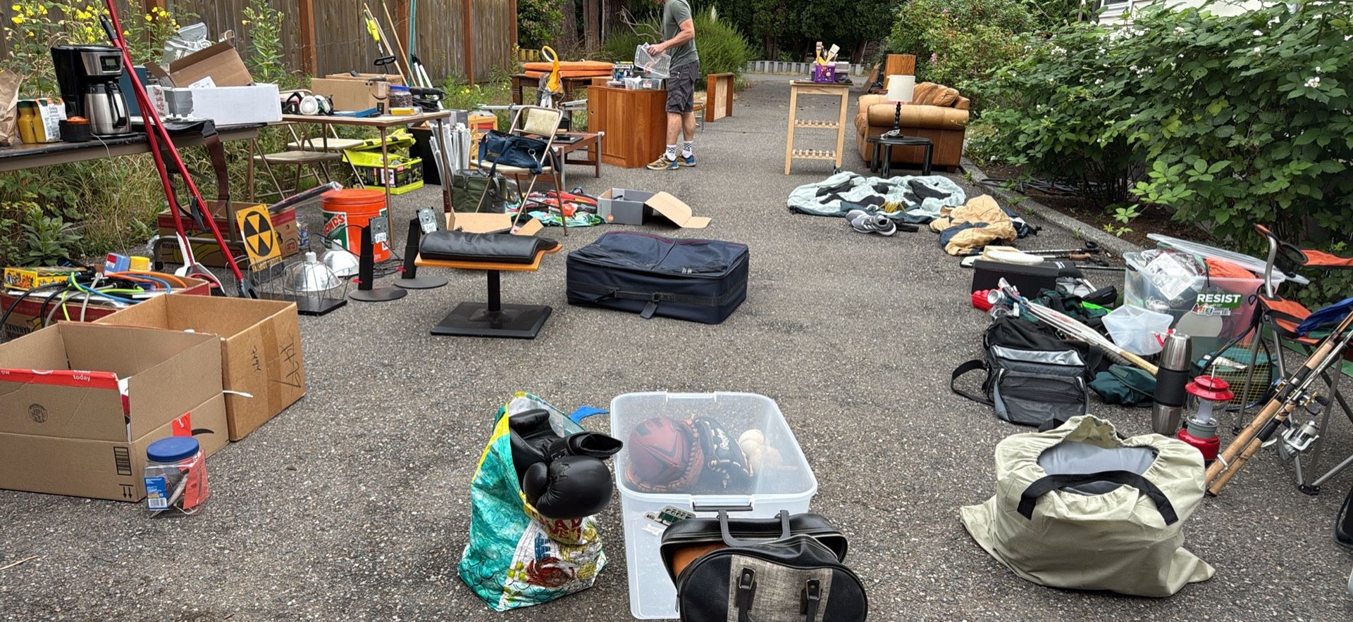 Burien Garage sale 6/29