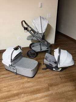 23 NUNA MIXX NEXT Stroller and Car seat and Bassinet