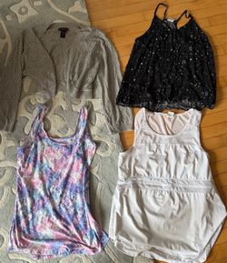 Qty of 11 women clothing size xl