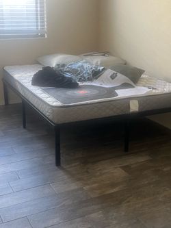 Full size bed