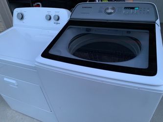 Excellent Working Washer Dryer Set For Sale