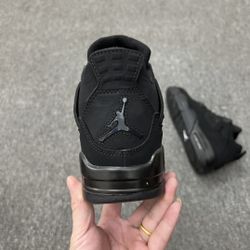 Black cats Jordan Retro 4 
