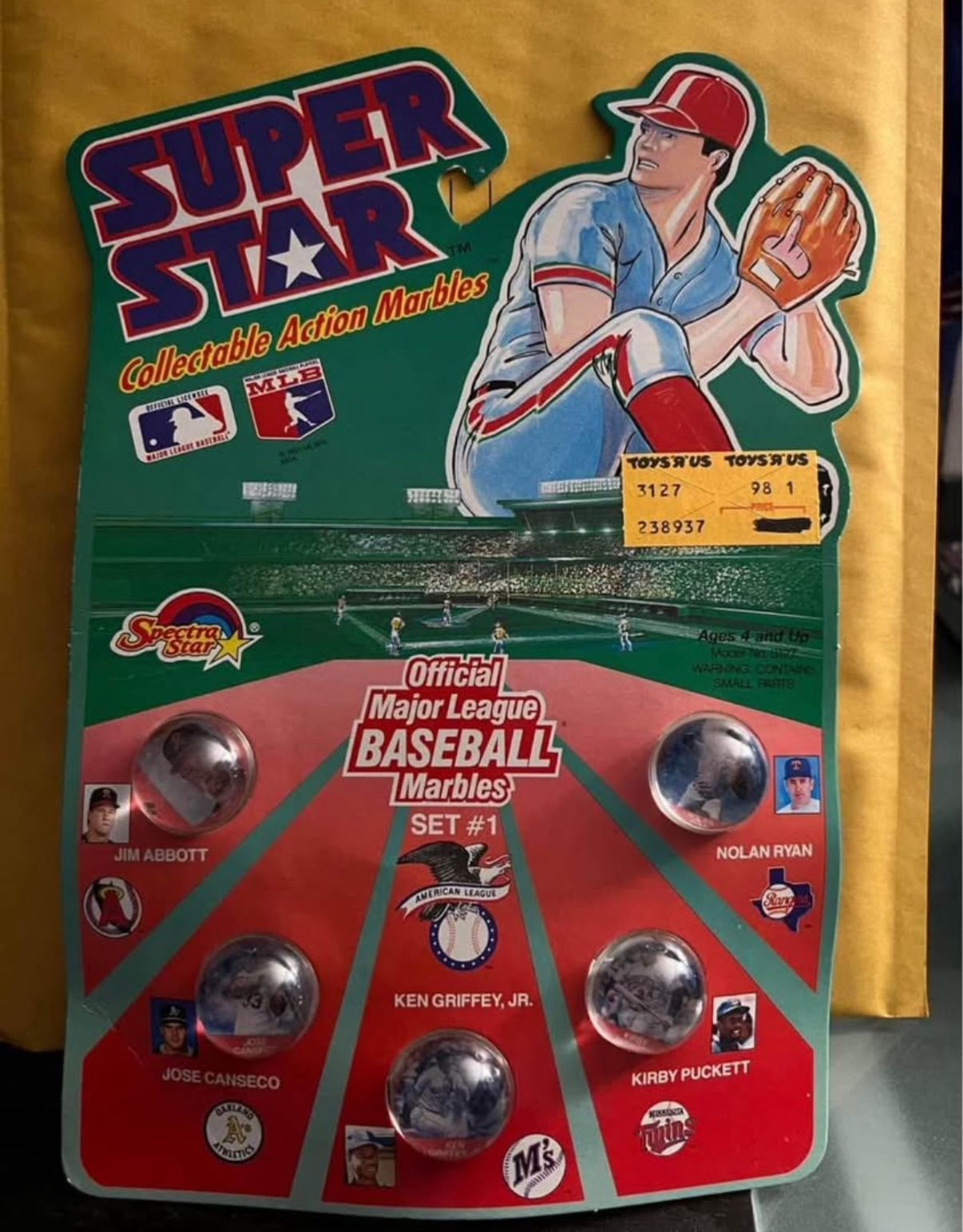 MLB 1990 Super Star Collectable Action Marbles Set #1 Griffin Jr, Puckett, Ryan