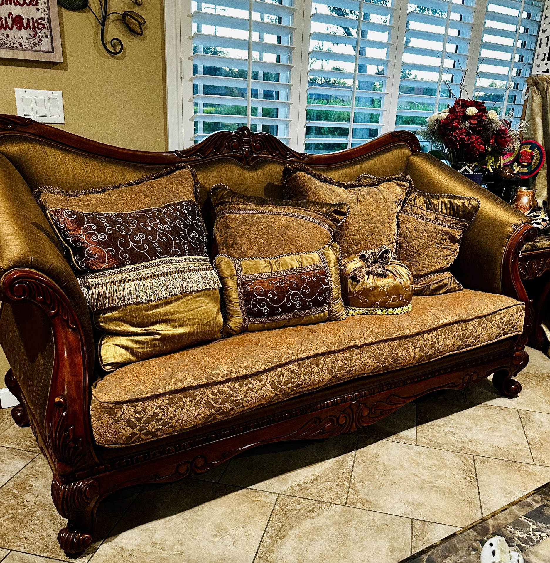 Colonial Style Sofa