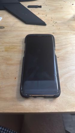 Samsung Galaxy S8 Black with OtterBox case