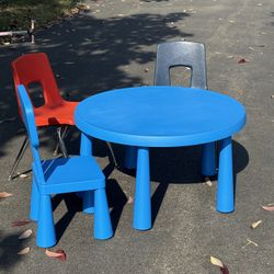 IKEA Kids Table And Chairs 
