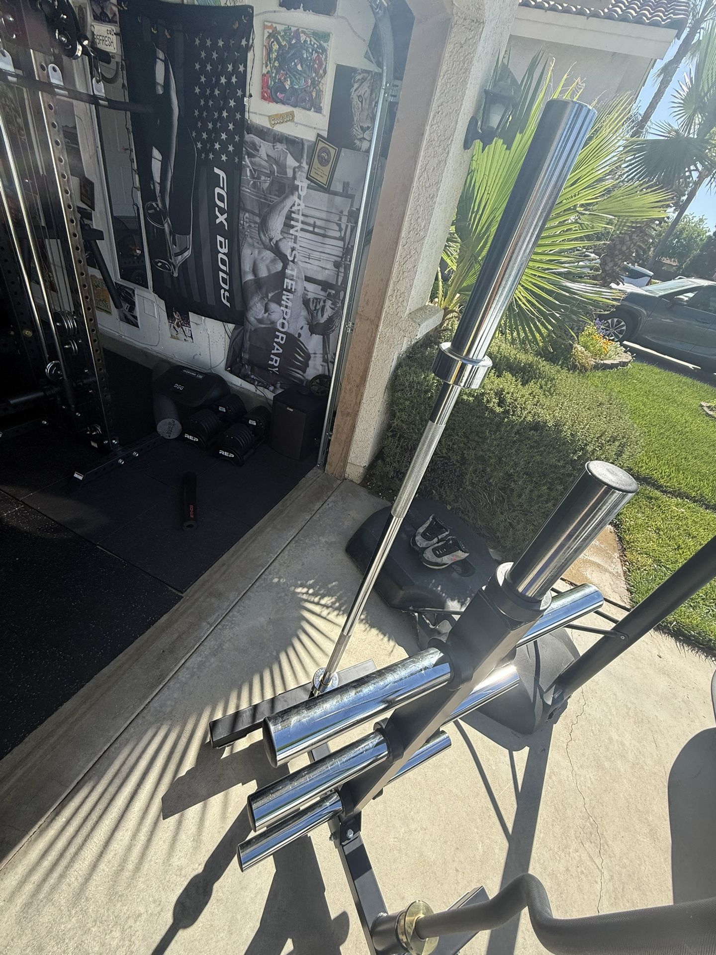 Titan Fitness Barbell 5ft New