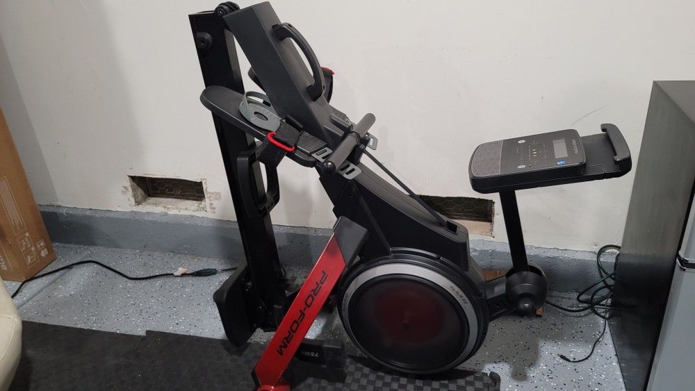 Pro-form SMR Rowing Machine