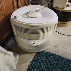 Air Purifier Honeywell Model 18150