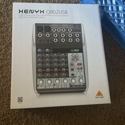 Behringer Xenyx Q802USB Audio Interface/Mixer