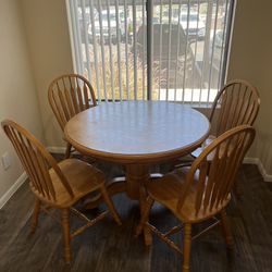 Durable Wooden Table Set With Chairs