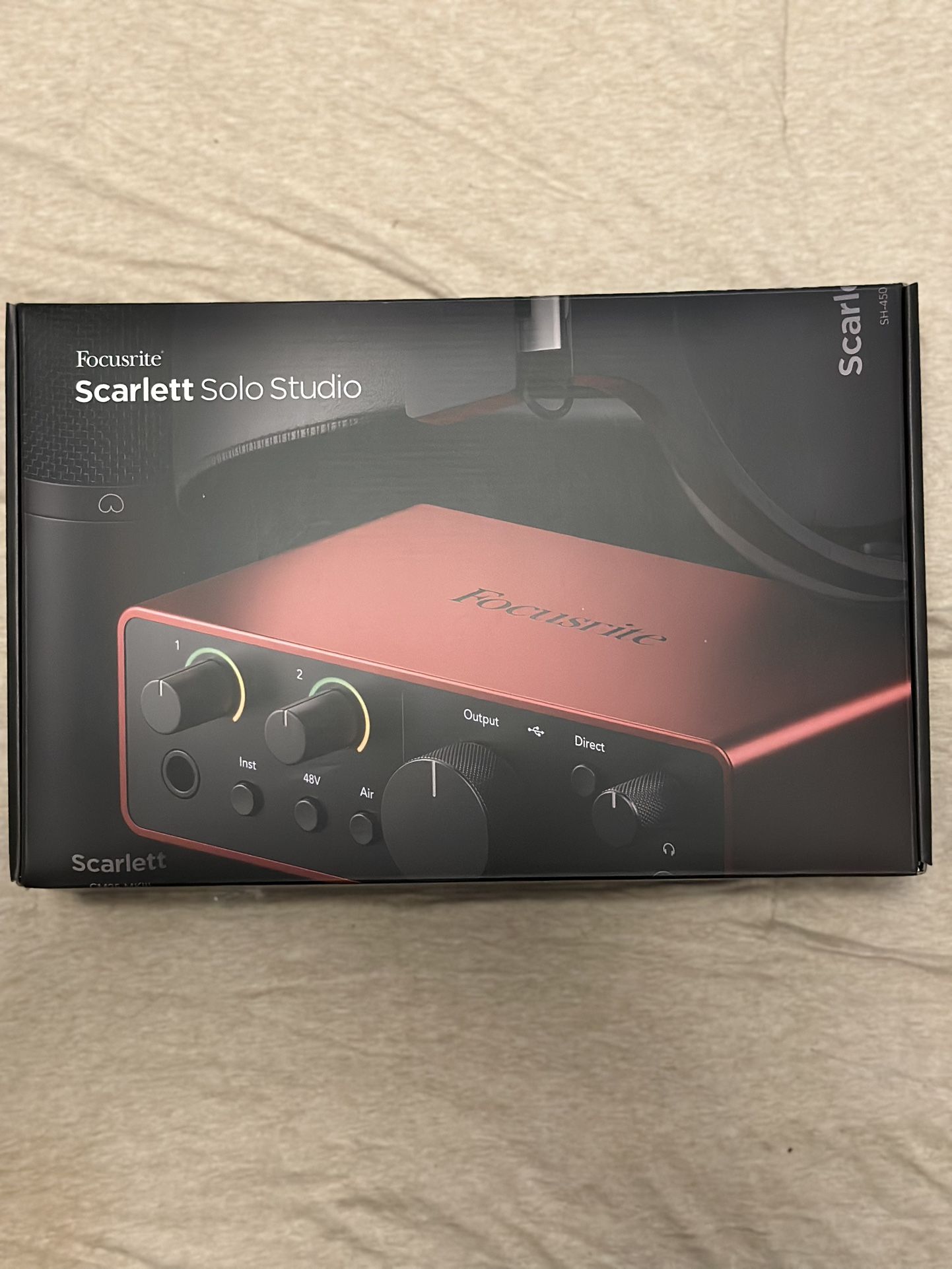 Focusrite With Mic Stand