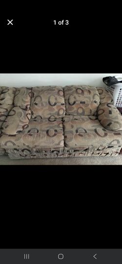 Is still available $$$$$ no delivery 19115 zip